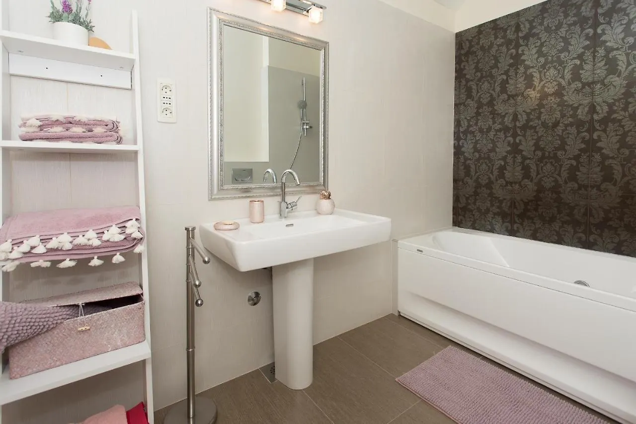 Summer Pearl Apartment Kastela