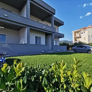 Studio Apartman Gili Apartament
